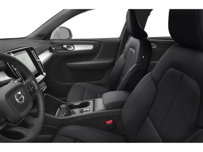 2020 Volvo XC40 T5 AWD Momentum