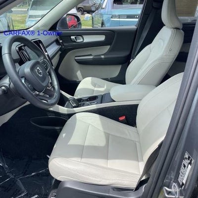 2019 Volvo XC40 T5 AWD Momentum