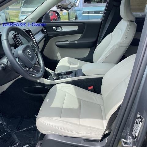 2019 Volvo XC40 T5 AWD Momentum