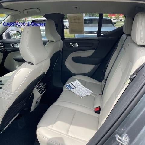 2019 Volvo XC40 T5 AWD Momentum