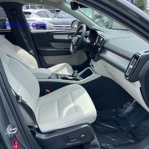 2019 Volvo XC40 T5 AWD Momentum