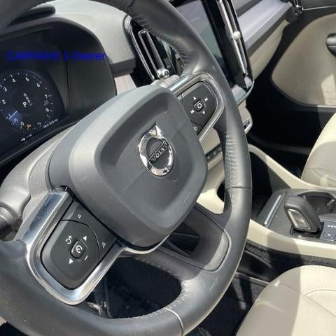 2019 Volvo XC40 T5 AWD Momentum