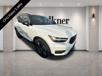 2021 Volvo XC40 T5 AWD R-Design