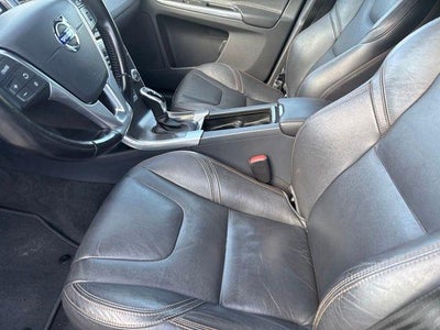 2016 Volvo XC60 AWD 4dr T5 Premier