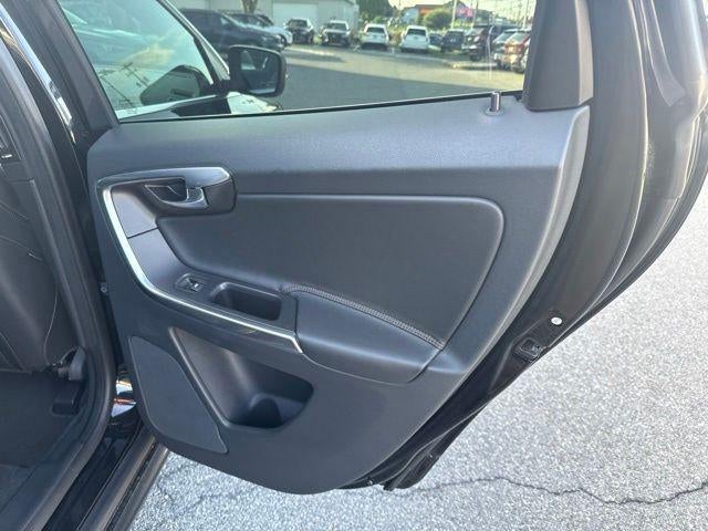 2016 Volvo XC60 AWD 4dr T5 Premier