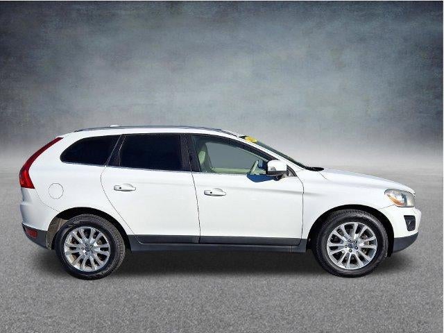 2010 Volvo XC60 AWD 4dr 3.0T w/Moonroof