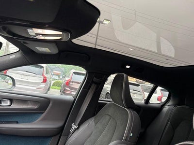 2023 Volvo C40 Recharge Pure Electric Twin eAWD Ultimate