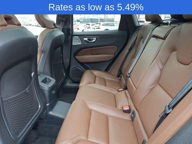 2023 Volvo XC60 Recharge Plug-In Hybrid T8 eAWD PHEV Ultimate Bright Theme