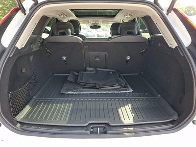 2024 Volvo XC60 Recharge Plug-In Hybrid T8 eAWD PHEV Core Dark Theme