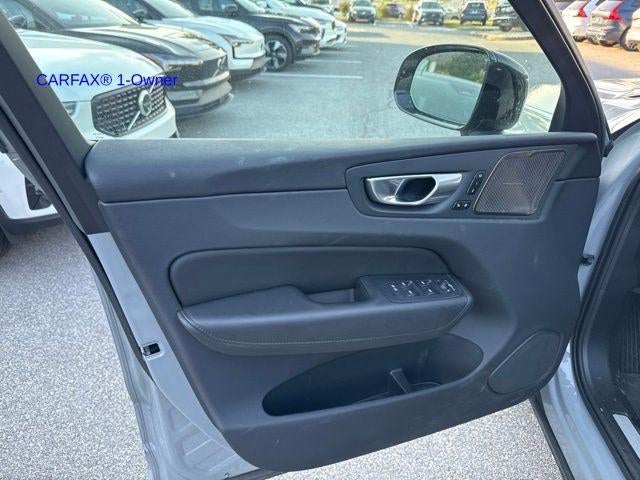 2024 Volvo XC60 Recharge Plug-In Hybrid T8 eAWD PHEV Plus Dark Theme