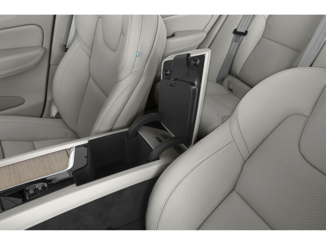 2024 Volvo XC60 Recharge Plug-In Hybrid T8 eAWD PHEV Plus Dark Theme