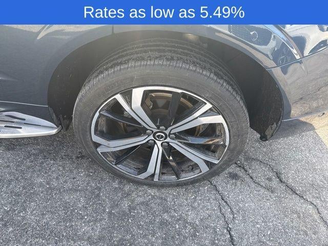 2024 Volvo XC60 Recharge Plug-In Hybrid T8 eAWD PHEV Ultimate Dark Theme