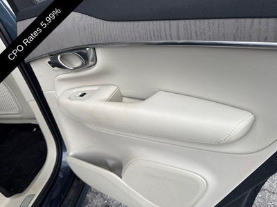 2025 Volvo XC90 Plug-In Hybrid T8 AWD Plus 7-Seater