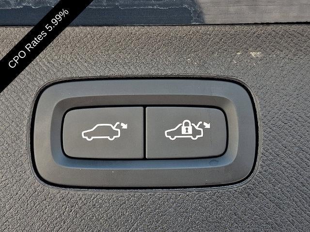 2025 Volvo XC90 Plug-In Hybrid T8 AWD Ultra 7-Seater