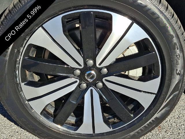 2025 Volvo XC60 Plug-In Hybrid T8 AWD Plus
