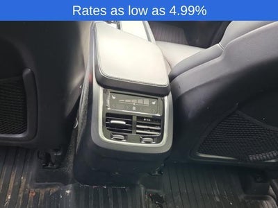 2023 Volvo XC90 B5 AWD Core 7P