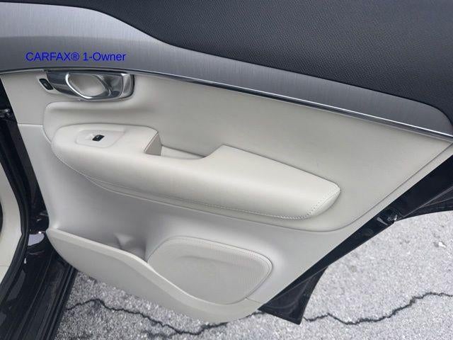 2023 Volvo XC90 B5 AWD Core 7P