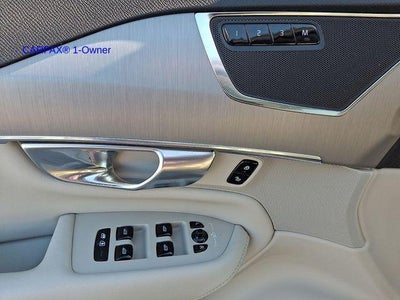 2023 Volvo XC90 B5 AWD Core 7P