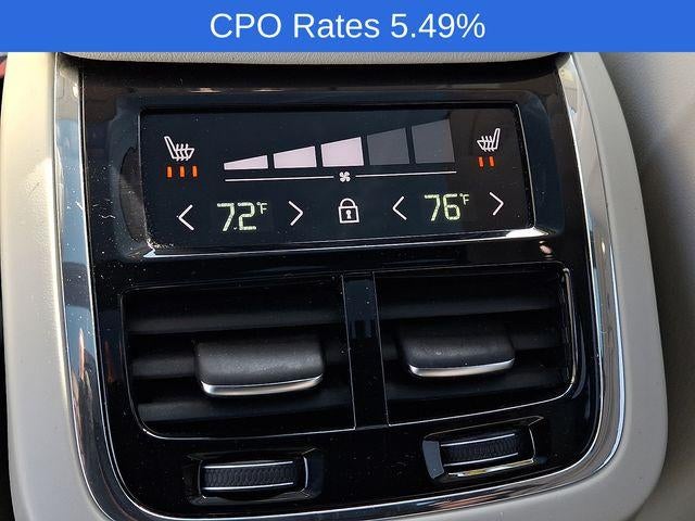 2023 Volvo XC60 B5 AWD Ultimate Bright Theme