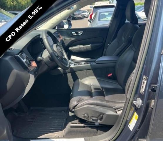 2023 Volvo XC60 B5 AWD Ultimate Bright Theme