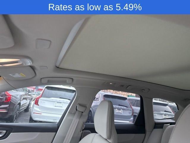 2023 Volvo XC60 B5 AWD Ultimate Bright Theme