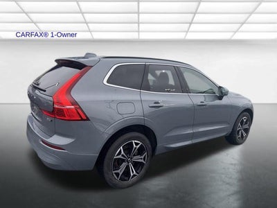 2022 Volvo XC60 B5 AWD Momentum