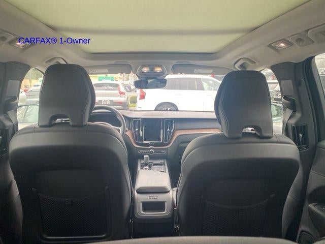 2022 Volvo XC60 B5 AWD Momentum