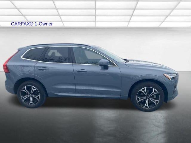 2022 Volvo XC60 B5 AWD Momentum