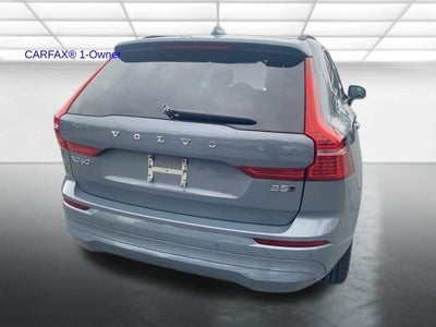 2022 Volvo XC60 B5 AWD Momentum