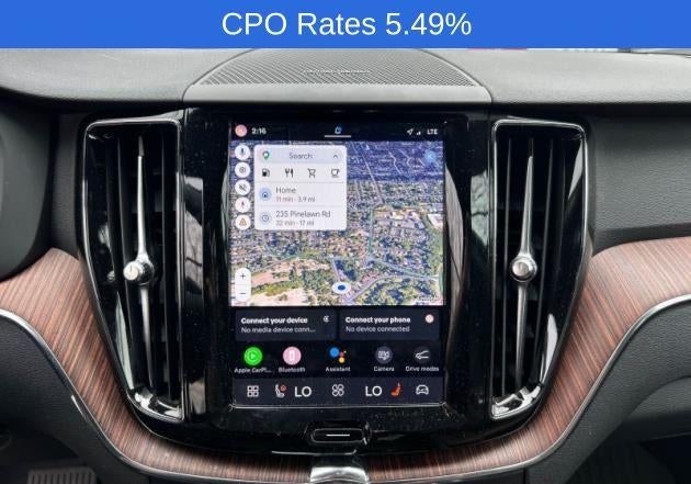2024 Volvo XC60 B5 AWD Plus Dark Theme