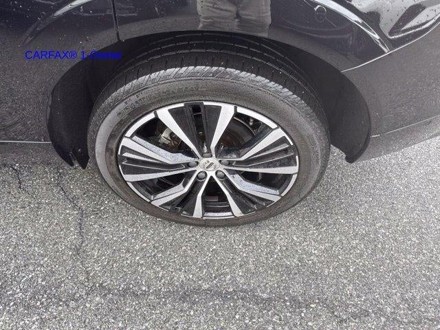 2024 Volvo XC60 B5 AWD Plus Dark Theme