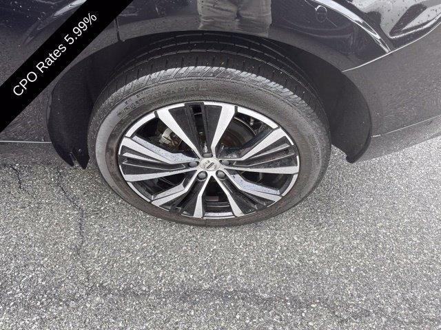2024 Volvo XC60 B5 AWD Plus Dark Theme