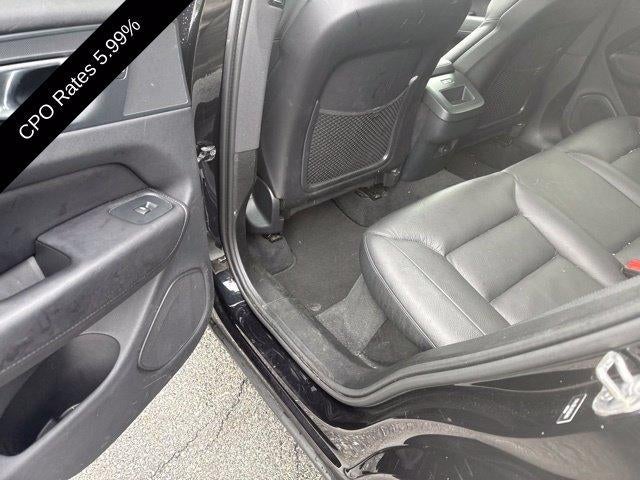 2024 Volvo XC60 B5 AWD Plus Dark Theme