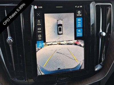 2024 Volvo XC60 B5 AWD Plus Dark Theme