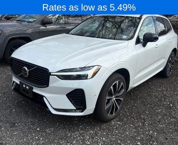 2024 Volvo XC60 B5 AWD Plus Dark Theme