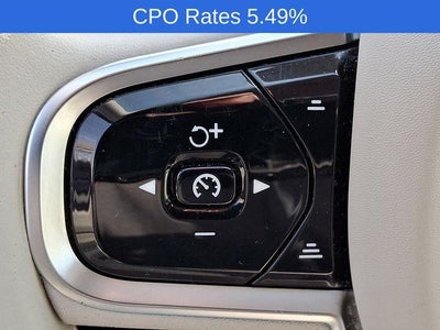2024 Volvo XC60 B5 AWD Plus Dark Theme