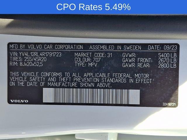 2024 Volvo XC60 B5 AWD Plus Dark Theme