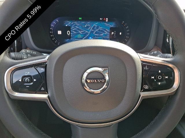 2024 Volvo XC60 B5 AWD Plus Dark Theme