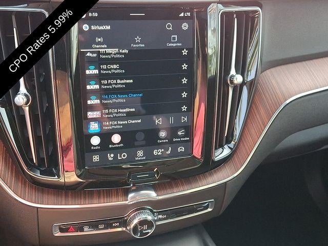 2024 Volvo XC60 B5 AWD Plus Dark Theme