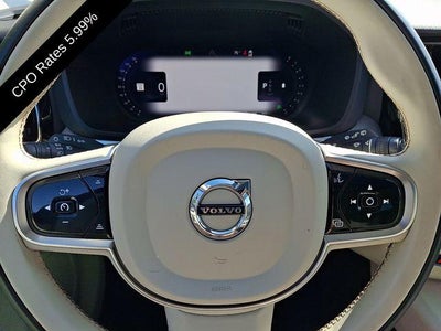 2024 Volvo XC60 B5 AWD Plus Dark Theme