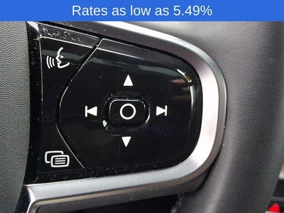 2024 Volvo XC60 B5 AWD Plus Dark Theme