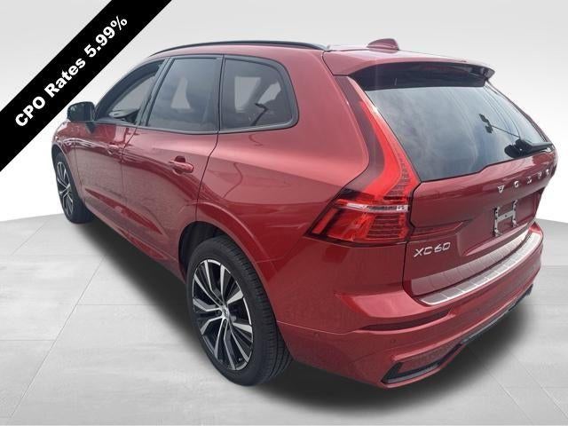 2024 Volvo XC60 B5 AWD Plus Dark Theme
