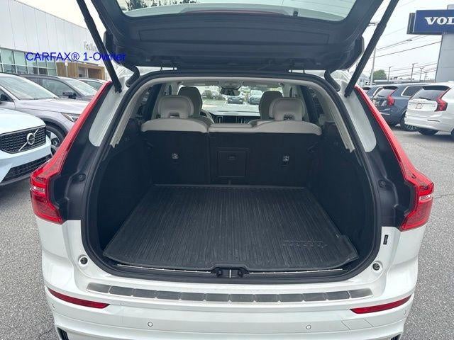 2024 Volvo XC60 B5 AWD Plus Dark Theme