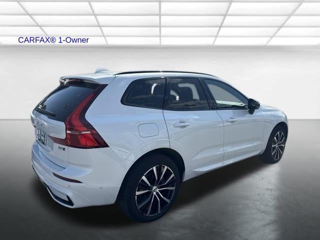 2024 Volvo XC60 B5 AWD Plus Dark Theme