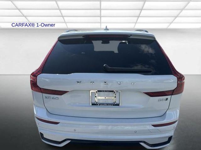 2024 Volvo XC60 B5 AWD Plus Dark Theme