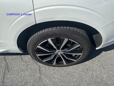 2024 Volvo XC60 B5 AWD Plus Dark Theme