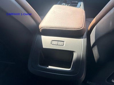 2024 Volvo XC60 B5 AWD Plus Dark Theme