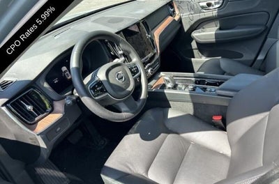 2024 Volvo XC60 B5 AWD Plus Dark Theme