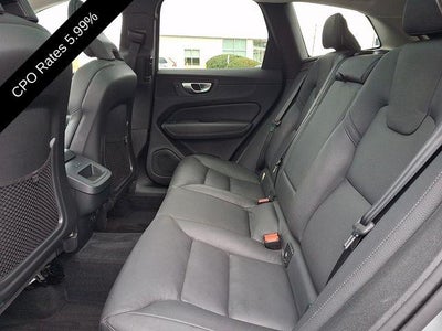 2024 Volvo XC60 B5 AWD Plus Dark Theme