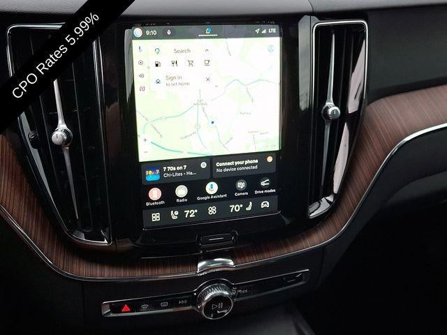 2024 Volvo XC60 B5 AWD Plus Dark Theme